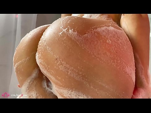 ❤️ Zeshkania masturbon pidhin me vibrator deri në orgazmë intensive në dush ☑ Porno në pornografi sq.analpics.ru ❌❤